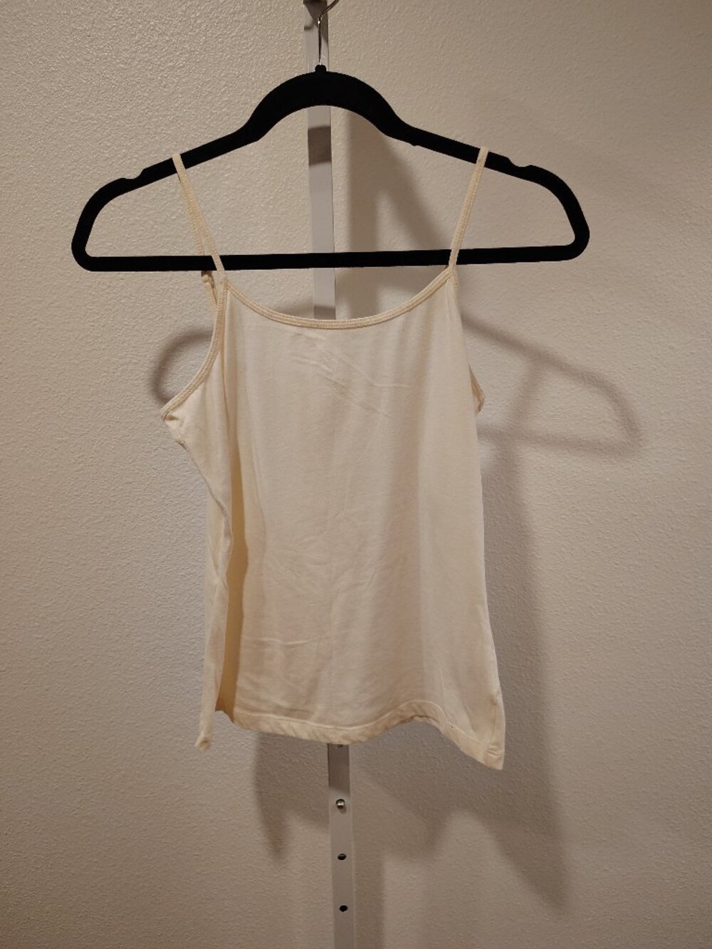 Sonoma Life + Style Women's Cami Camisole Size Medium Scoop Neck Cream